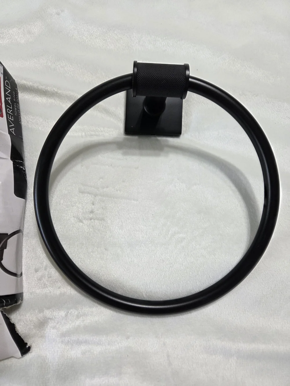 New Delta Averland Black Towel Ring AVE46-MB